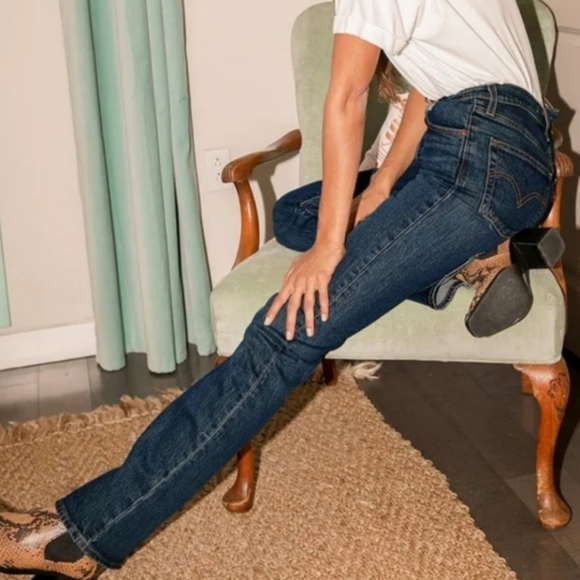 Levi's Ribcage High Rise Bootcut Jeans - Picture 14 of 16